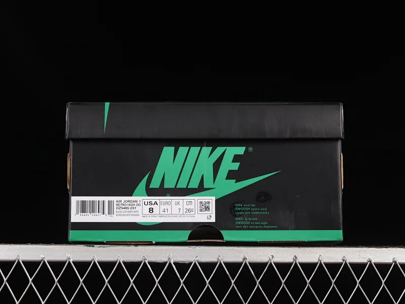 All Categories Air Jordan Jordan Series Basketball Shoes Air Jordan 1 High Made in Guangdong Pure Original Air Jordan 1 High OG "Lucky Green" AJ1 Joe 1 Celtics Black Green Toe DZ5485-031